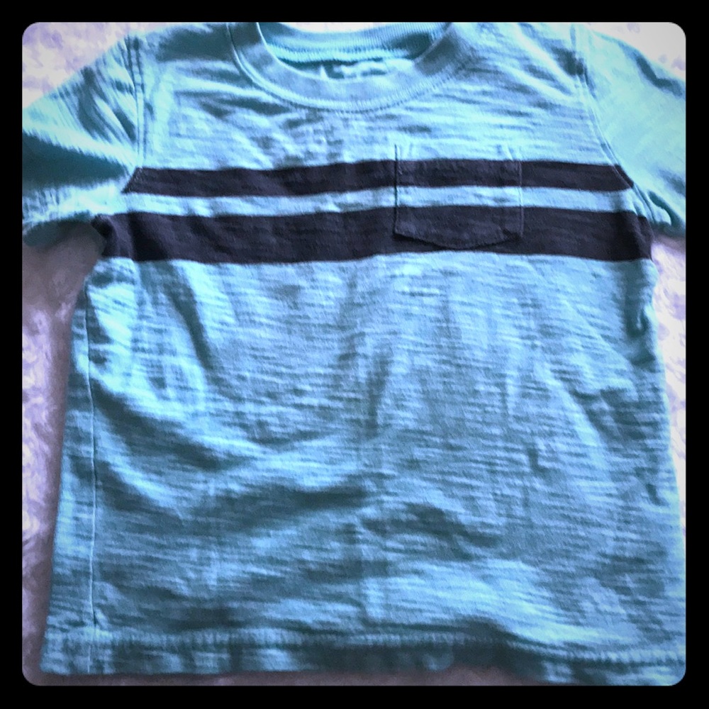 2t Like New tee shirt